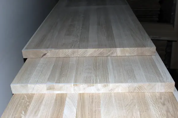 Environmental aspects of using furniture boards