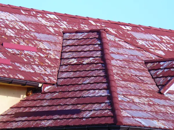 Metal roofing coating fading