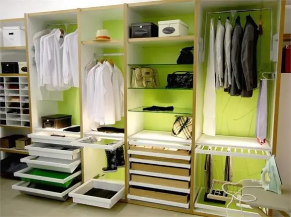 Basic Elements of a Wardrobe Space