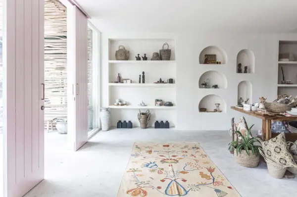 Декор и аксессуары