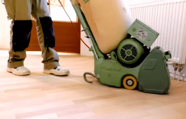 Обладнання для шліфування паркету