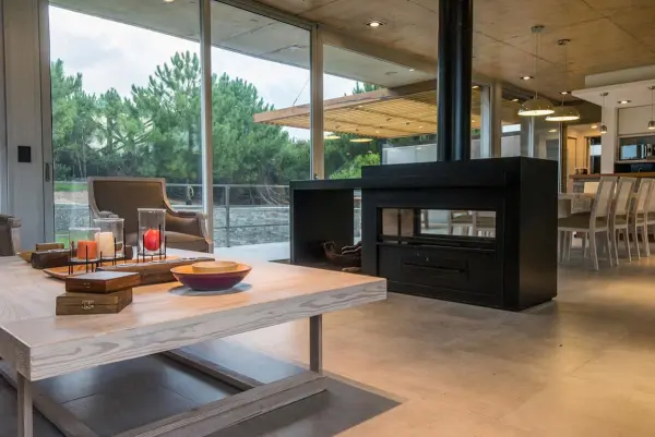 Asymmetric fireplace portal with cubes