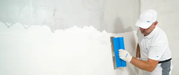 Wall leveling before wallpapering