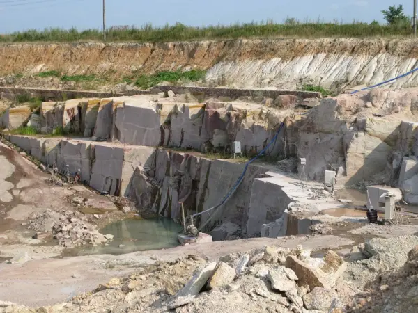 Lezniky Quarry